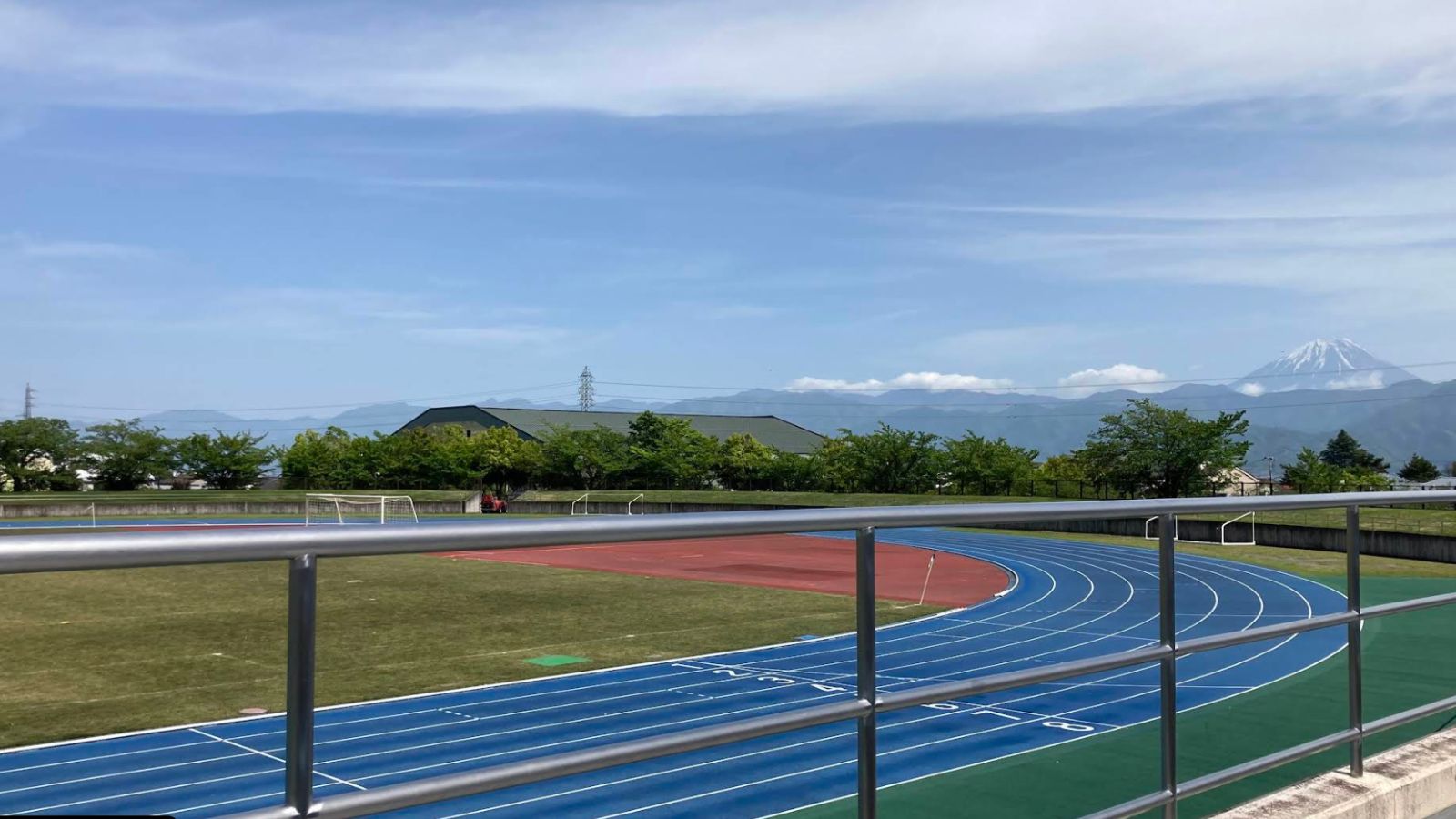 日世 南アルプススタジアム（櫛形総合公園陸上競技場）のイメージ